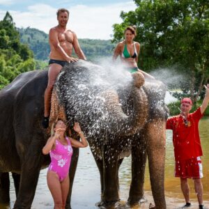 Elephant Bathing - Mr. Moo Tour Khao Lak